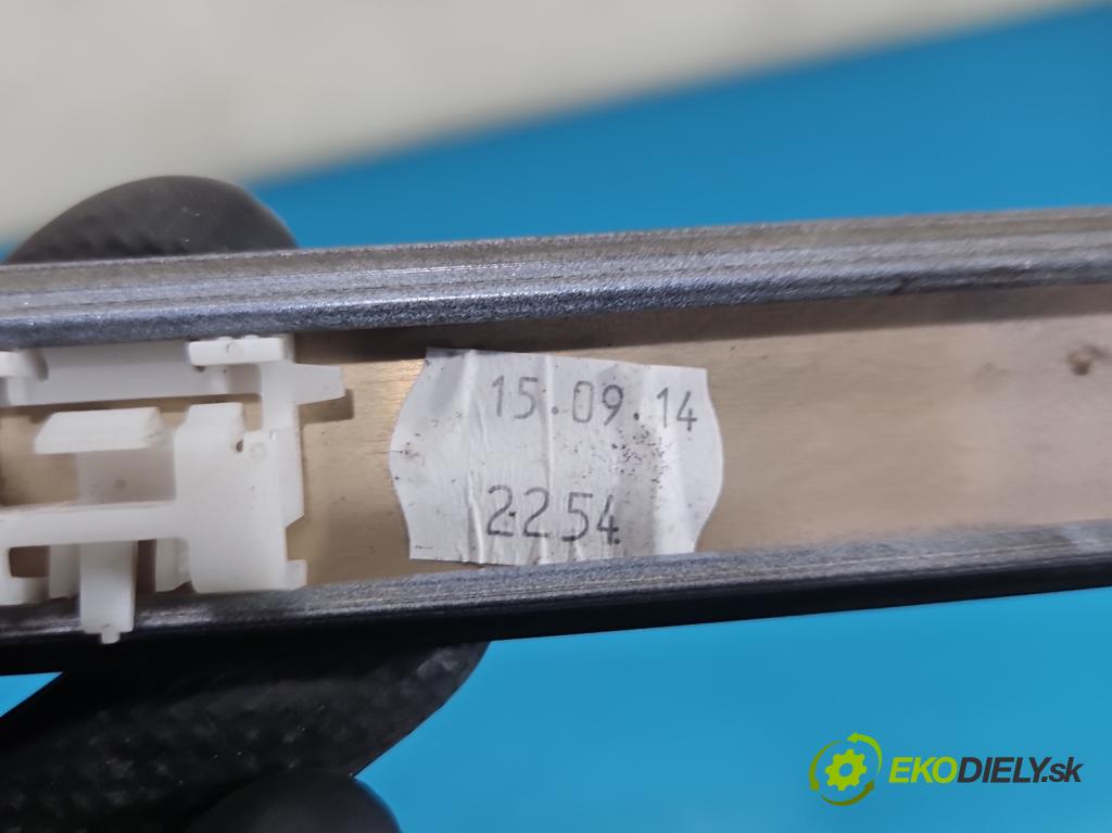 Bmw 4 F32/F33/F36 2013-2020 2.0 T 245KM automatic 180 kW 1997 cm3 4- lišta střecha: ľavé 7374367-04