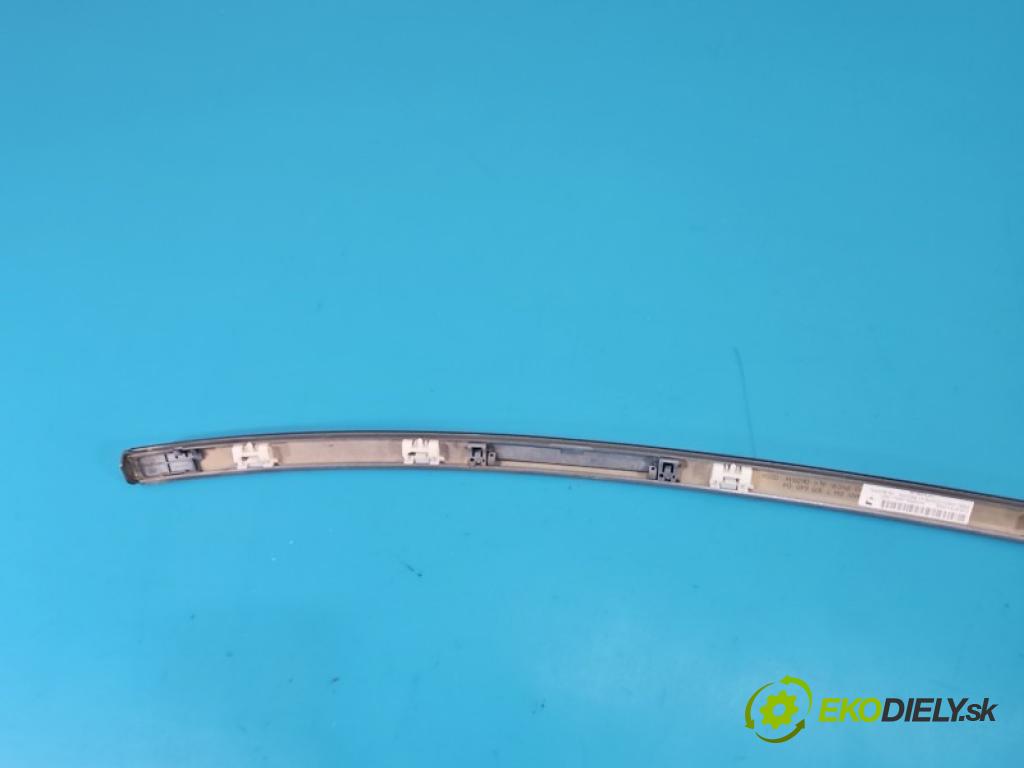 Bmw 4 F32/F33/F36 2013-2020 2.0 T 245KM automatic 180 kW 1997 cm3 4- lišta střecha: pravé EZB-6784-D402
