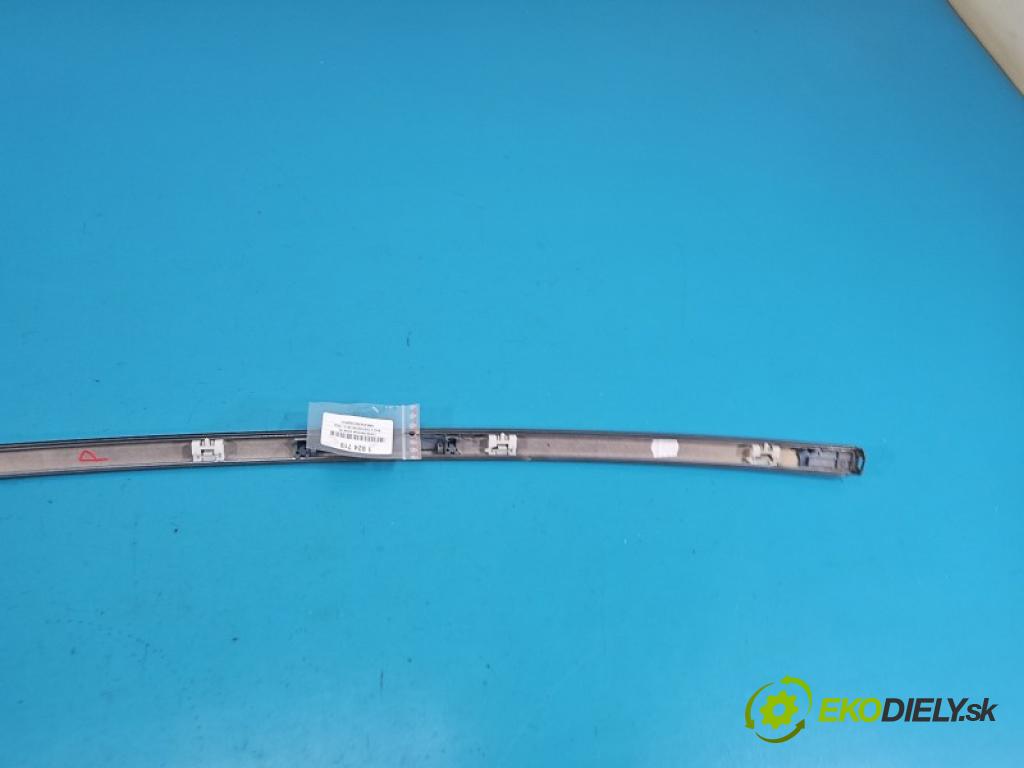 Bmw 4 F32/F33/F36 2013-2020 2.0 T 245KM automatic 180 kW 1997 cm3 4- lišta střecha: pravé EZB-6784-D402