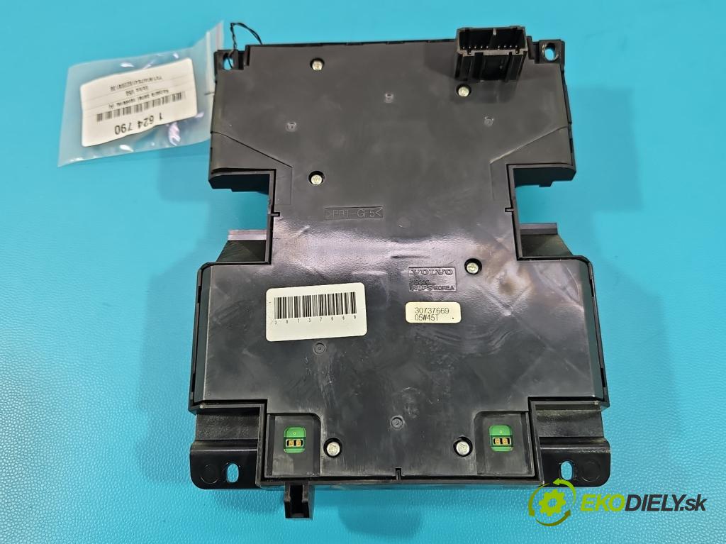 Volvo V50 2.0 hdi 136 HP manual 100 kW 1997 cm3 5- panel kúrenia 30737669