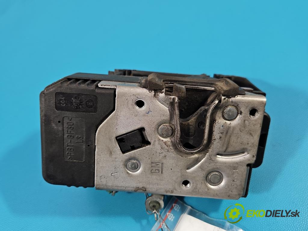 Opel Corsa C 2000-2006 1.2 16V 75 HP manual 55 kW 1199 cm3 5- zámok predné ľavý 13154791