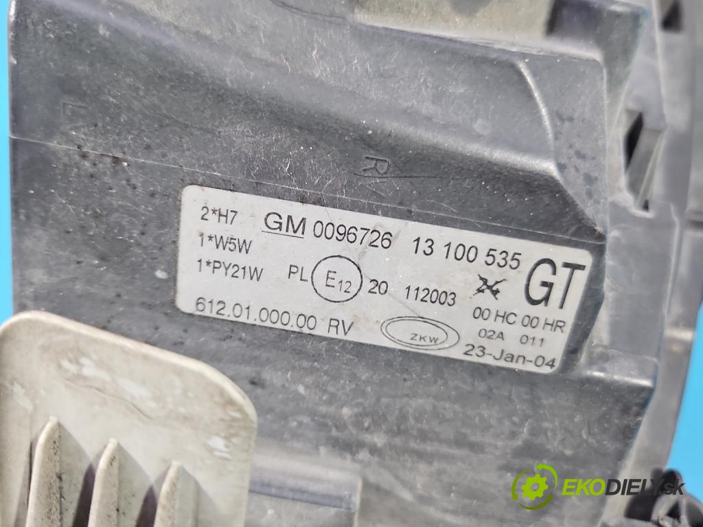 Opel Corsa C 2000-2006 1.2 16V 75 hp manual 55 kW 1199 cm3 5- světlo levý 13100535 (Klika dveří ostatní)