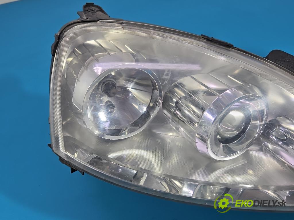 Opel Corsa C 2000-2006 1.2 16V 75 HP manual 55 kW 1199 cm3 5- Reflektor: pravý 13237262 (Svetlo predné pravé)
