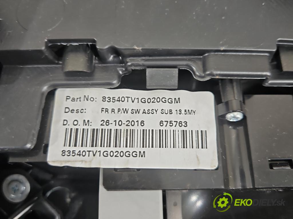 Honda Civic IX 2011-2017 1.8 16V 141 HP manual 104 kW 1798 cm3 5- Čalounictví: dvere predné pravé 83500-TV1B-0010-55