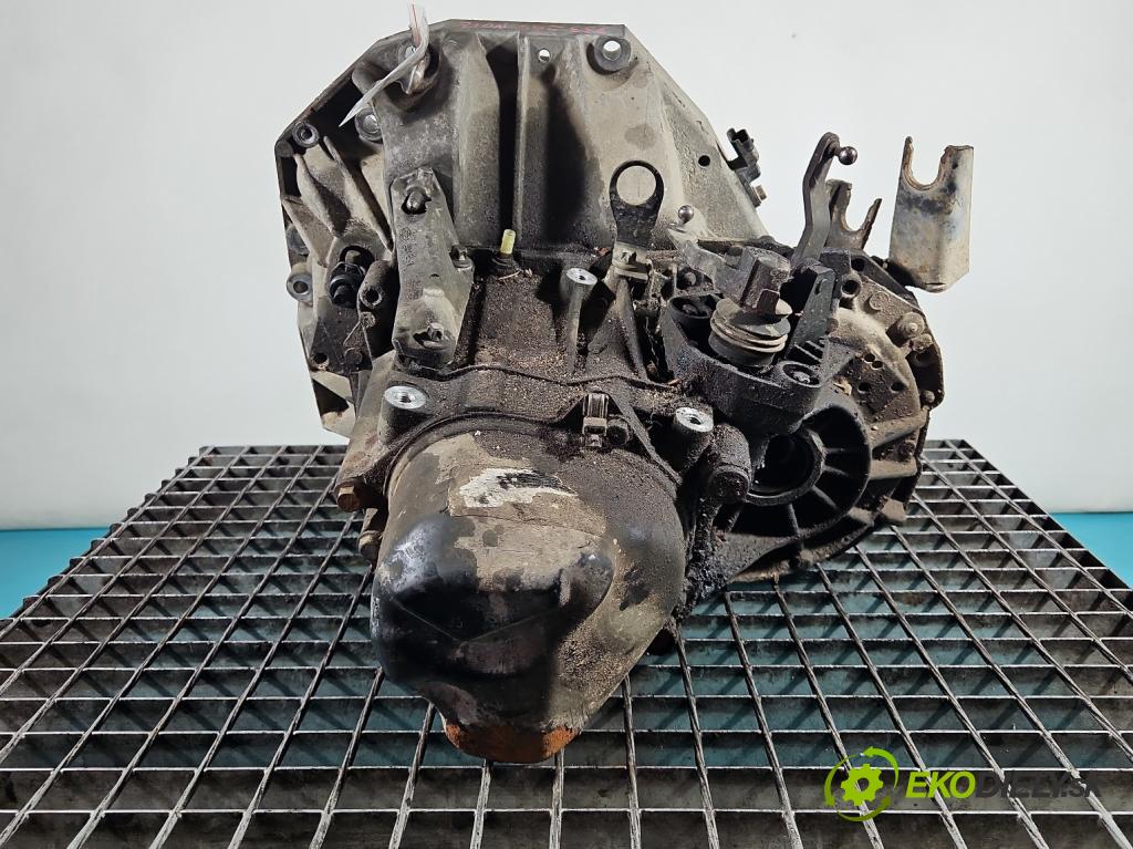 Nissan Note I 2006-2012 1.5 dci 86 hp manual 63 kW 1461 cm3 5- převodovka stupňová manual JR5 140