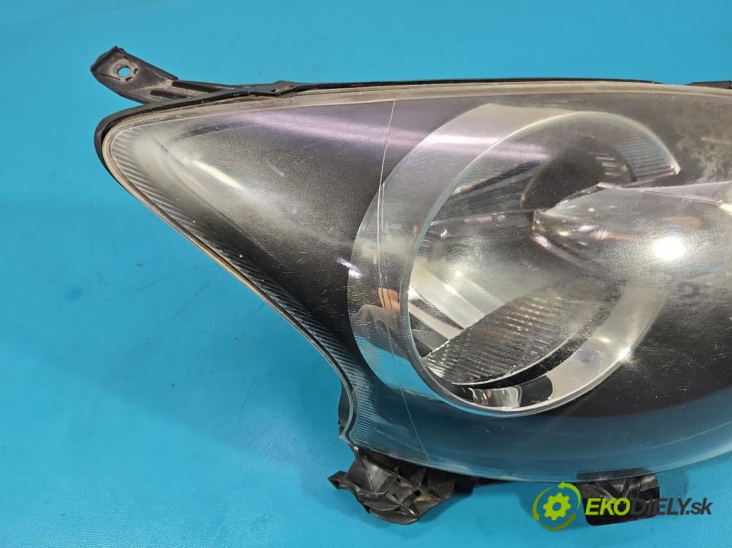 Toyota Aygo 2005-2014 1.0 12V 68 HP manual 50 kW 998 cm3 3- Reflektor: pravý 81110-0H010 (Svetlo predné pravé)