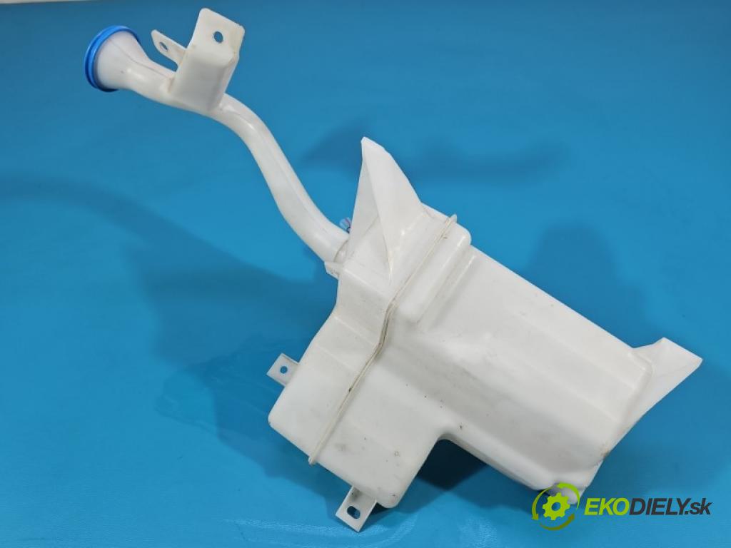 Suzuki SX4 S-Cross 2013-2021 1.0 T K10C 111KM manual 82 kW 998 cm3 5- nádržka tekutina: ostrekovačov 