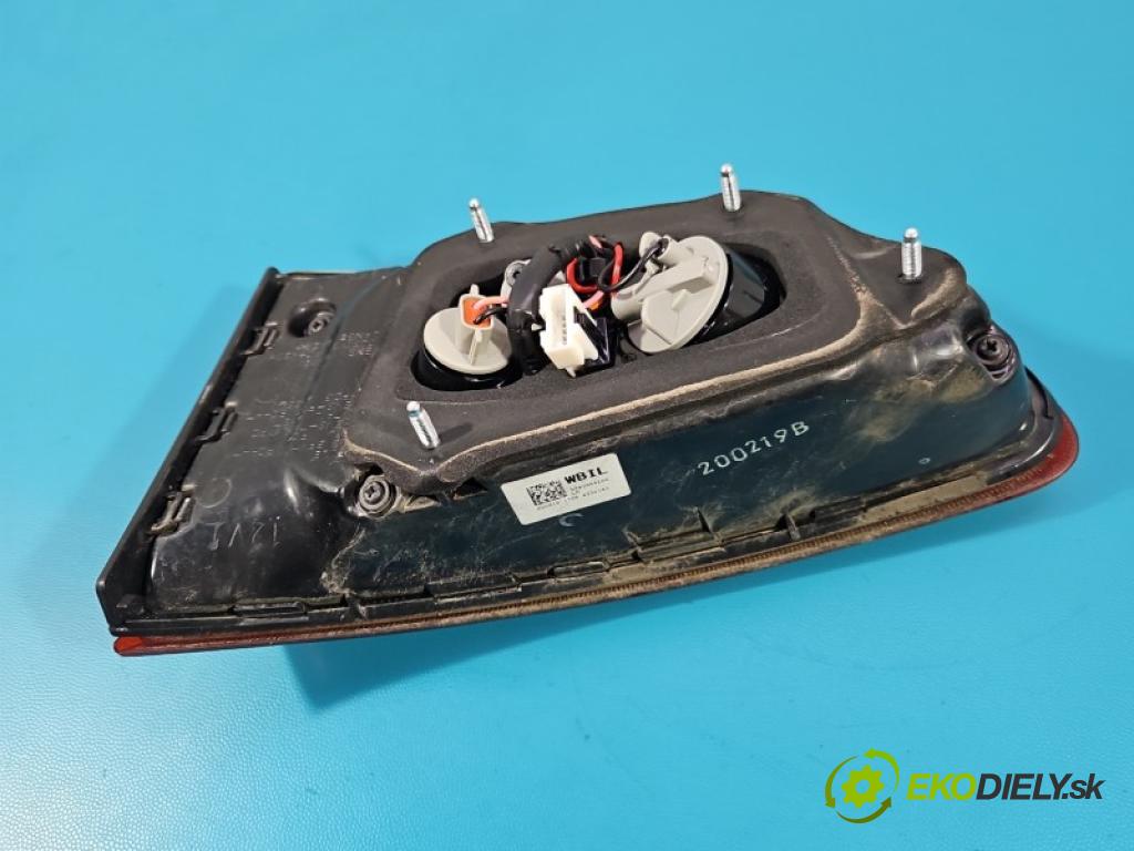 Hyundai I30 III 2016- 1.6 crdi 116 HP automatic 85 kW 1598 cm3 5- svetlo / reflektor zadné ľavé kufrové dvere 92403G4200