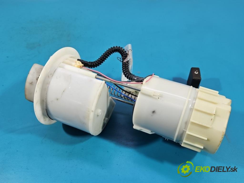 Toyota Aygo 2005-2014 1.0 12V 68 HP manual 50 kW 998 cm3 3- čerpadlo palivo 77020-0H010