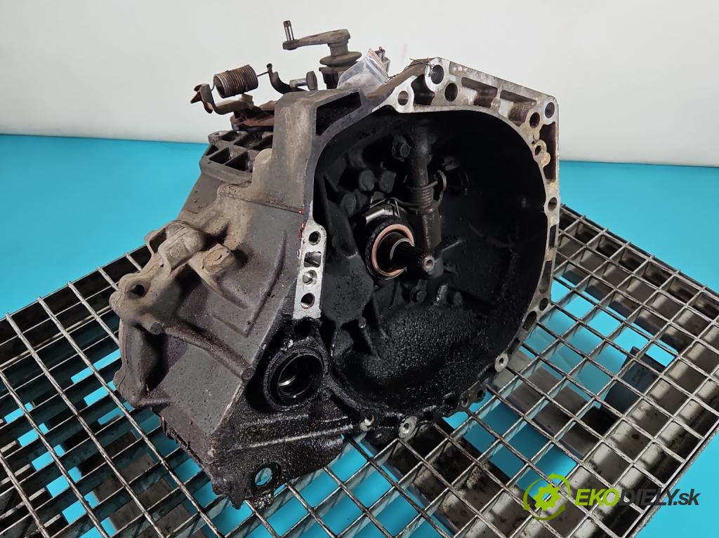 Toyota Aygo 2005-2014 1.0 12V 68 hp manual 50 kW 998 cm3 3- převodovka stupňová manual 20TT01