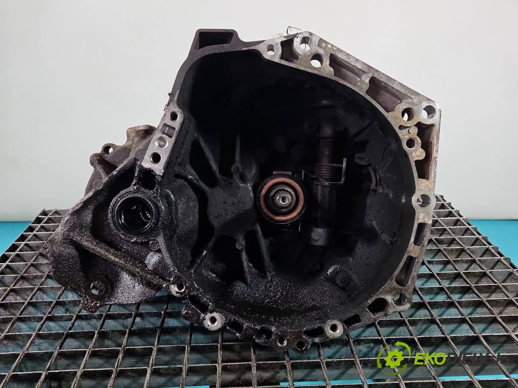 Toyota Aygo 2005-2014 1.0 12V 68 hp manual 50 kW 998 cm3 3- převodovka stupňová manual 20TT01