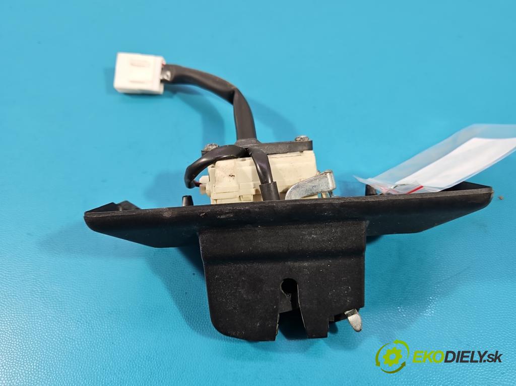 Alfa romeo 159 1.9 jtd 120 hp manual 88 kW 1910 cm3 5- zámek kufrových dveří zadní