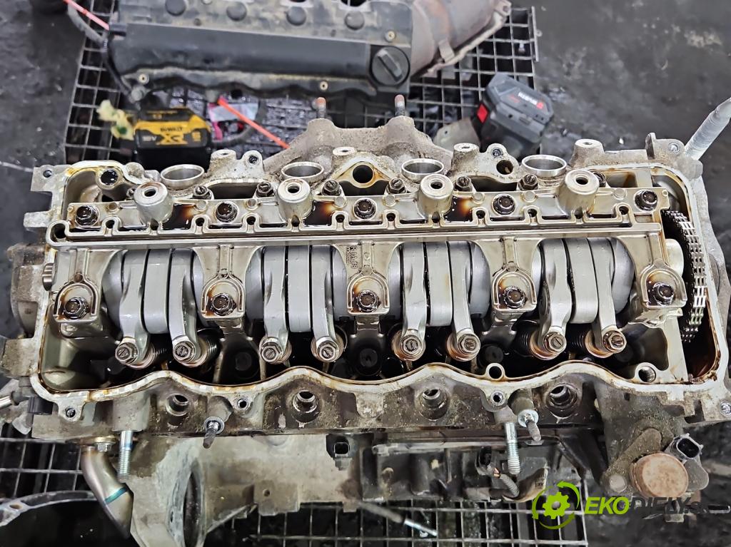 Honda Civic IX 2011-2017 1.8 i-VTEC: 141 HP manual 104 kW 1798 cm3 5- motor benzín: R18Z4
