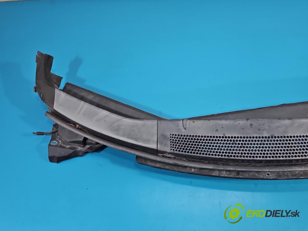 Honda Civic IX 2011-2017 1.8 16V 141 hp manual 104 kW 1798 cm3 5- torpédo 74200-TV0-G0 (Plast pod čelním sklem)