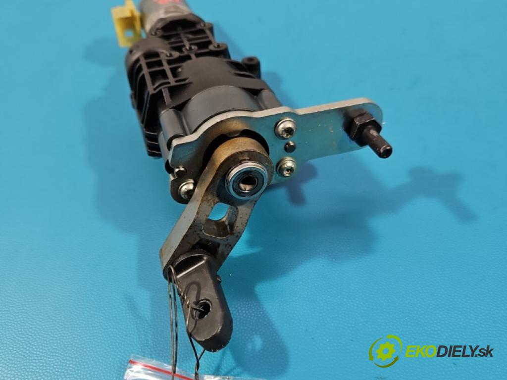 Audi A6 C7 2011-2018 2.0 tdi 190 hp automatic 140 kW 1968 cm3 5- Aktuátor: kufrových dveří pravý 4G9827852E