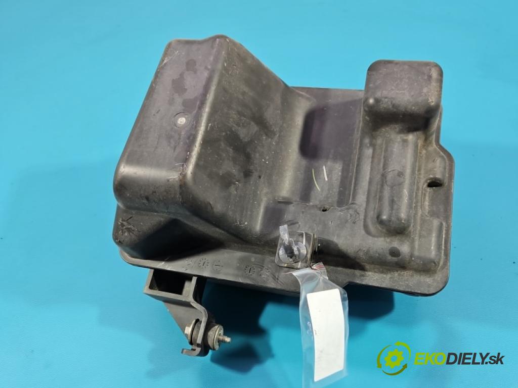 Honda Civic IX 2011-2017 1.8 i-VTEC: 141 HP manual 104 kW 1798 cm3 5- rezonátor RES75
