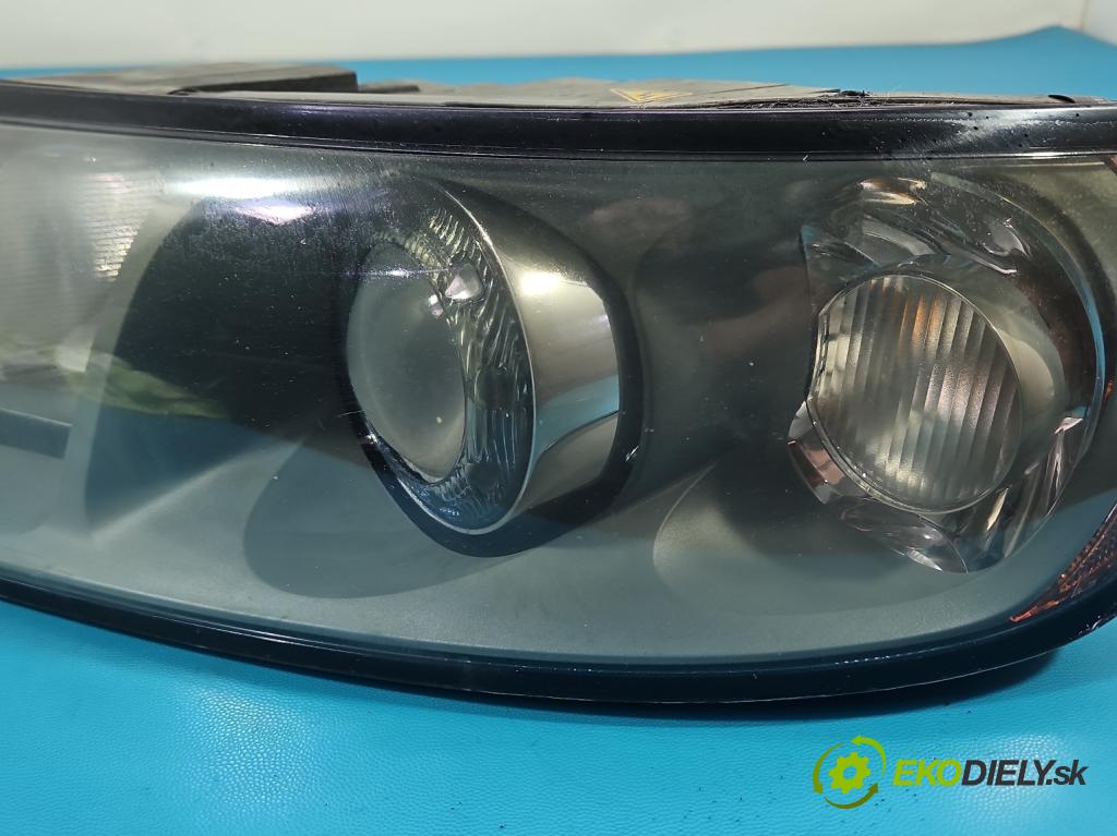 Volvo V50 2.0 hdi 136 HP manual 100 kW 1997 cm3 5- Reflektor: ľavý 30698889 (Kľučka dverí ostatné)