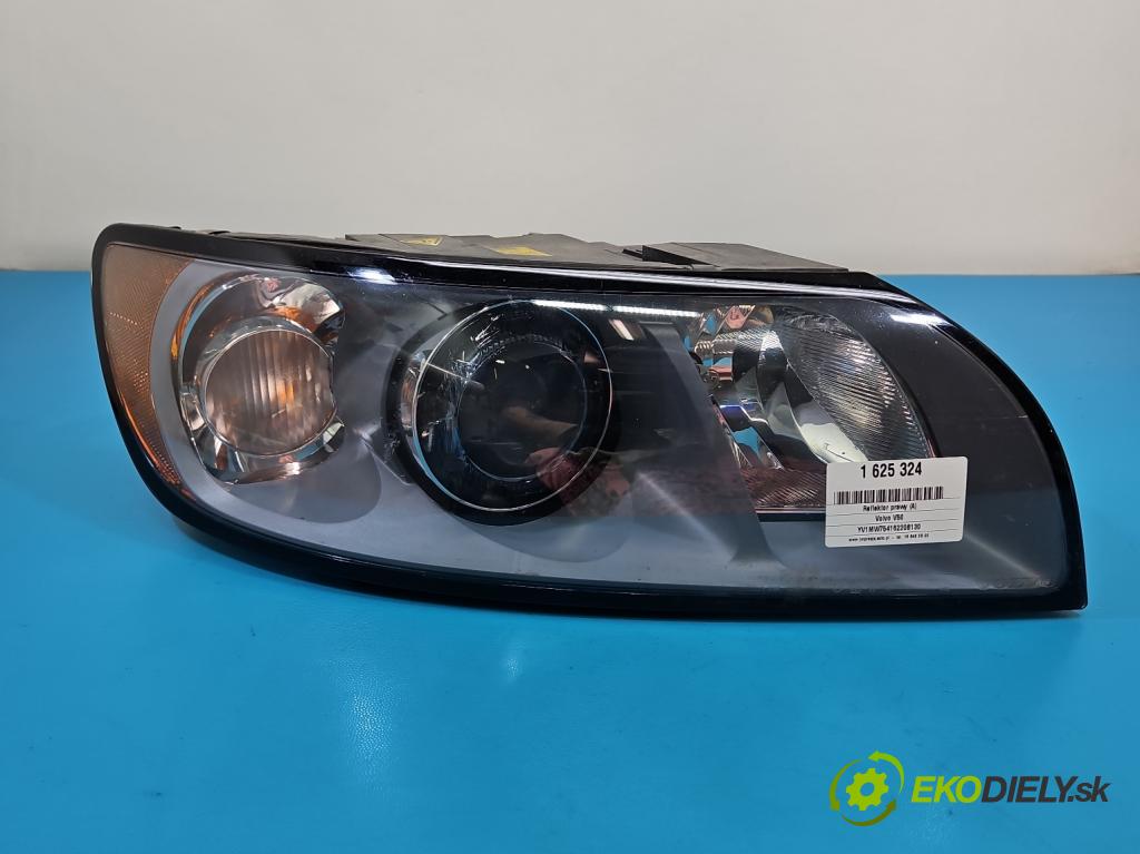 Volvo V50 2.0 hdi 136 HP manual 100 kW 1997 cm3 5- Reflektor: pravý 31335240 (Svetlo predné pravé)