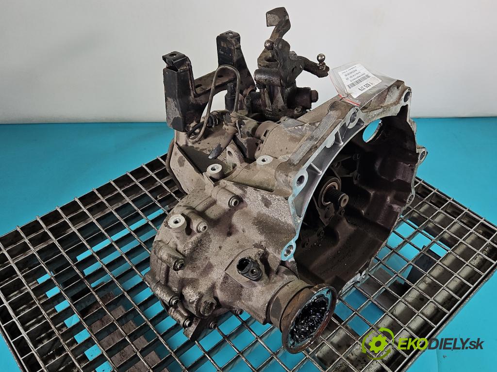 Vw Polo IV 9N 2001-2009 1.2 12V 64 HP manual 47 kW 1198 cm3 5- prevodovka stupeň,rýchlosť manual GDP