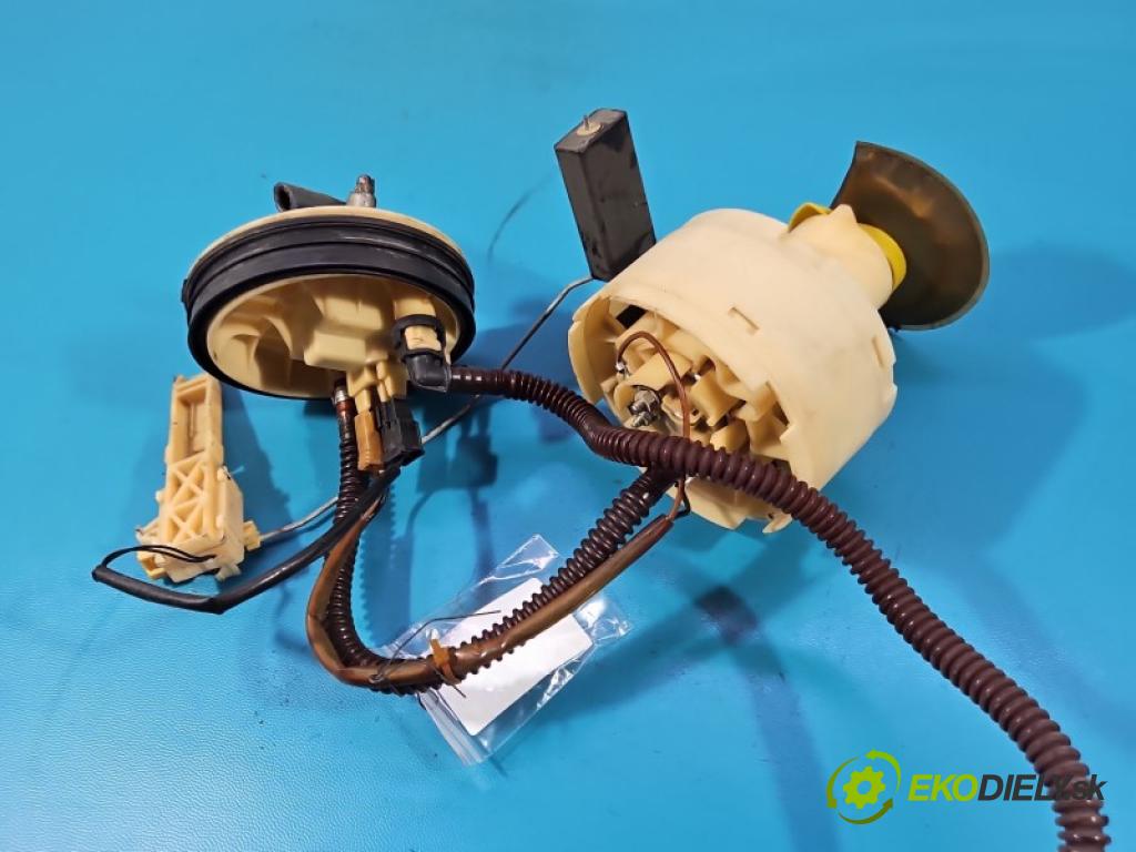 Audi A4 B5 1994-2001 1.6 8V 343858 101 HP manual 74 kW 1595 cm3 4- čerpadlo palivo 8D0201319