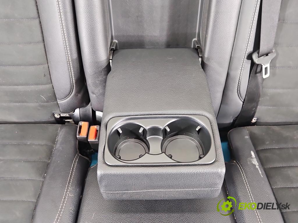Mercedes ML W166 2011-2015 3.0 CDI 642.826 automatic 189 kW 2987 cm3 5- Pohovka: zadní  (Sedadlo)