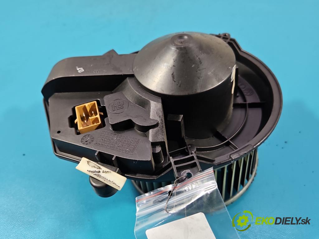 Audi A4 B5 1994-2001 1.6 8V 343858 101 hp manual 74 kW 1595 cm3 4- ventilátor vzduchu 74022123F