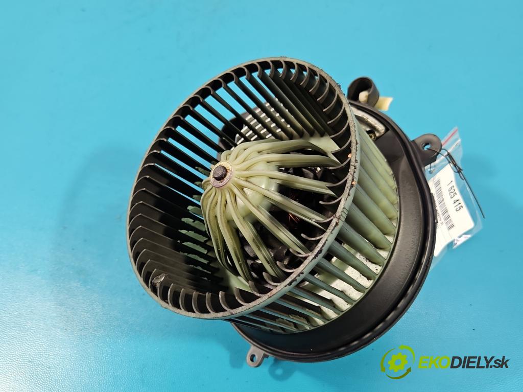 Audi A4 B5 1994-2001 1.6 8V 343858 101 hp manual 74 kW 1595 cm3 4- ventilátor vzduchu 74022123F