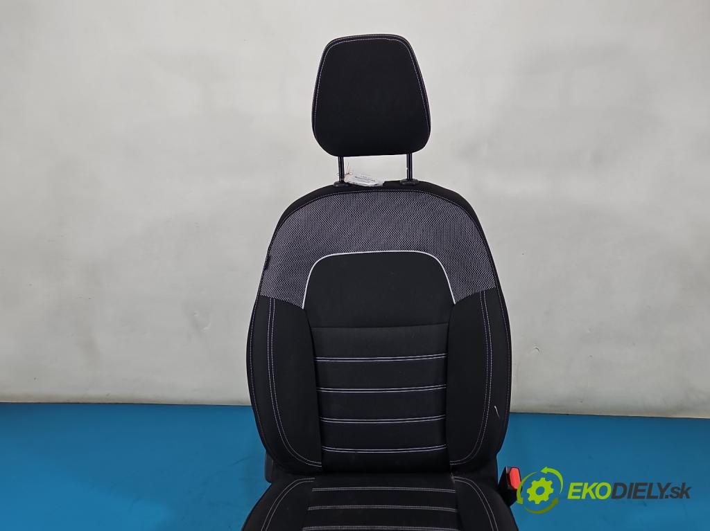 Dacia Sandero III 2020- 1.0 SCe: 91 KM manual 67 kW 999 cm3 5- Sedačka pravý  (Sedadlo)