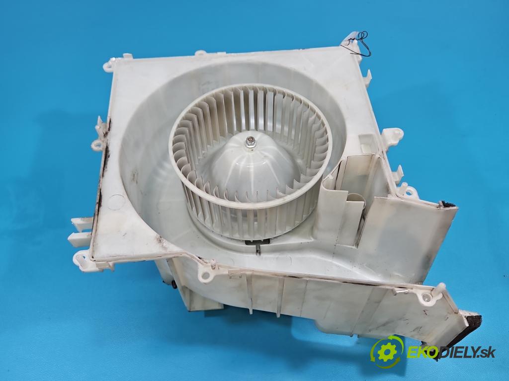 Nissan X-trail I T30 2001-2007 2.2 dci 136 HP manual 100 kW 2184 cm3 5- ventilátor vzduchu 27200-9H600