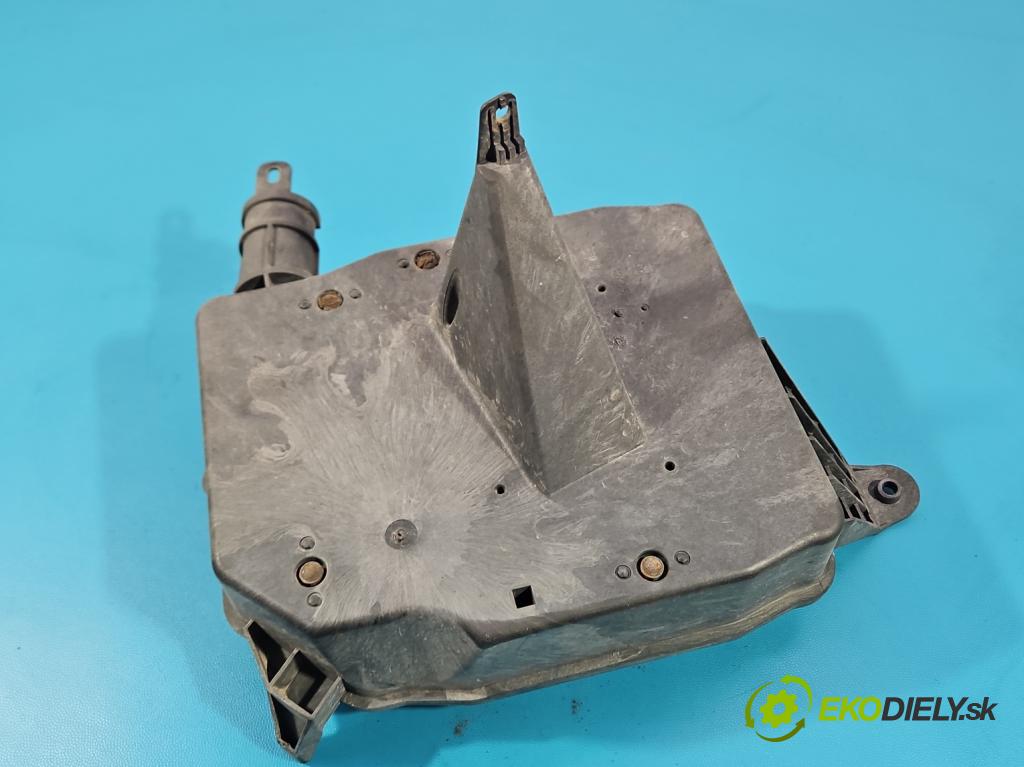 Ford Focus Mk2 2004-2011 1.6 tdci 90 HP manual 66 kW 1560 cm3 5- obal 7M51-12A532-BC