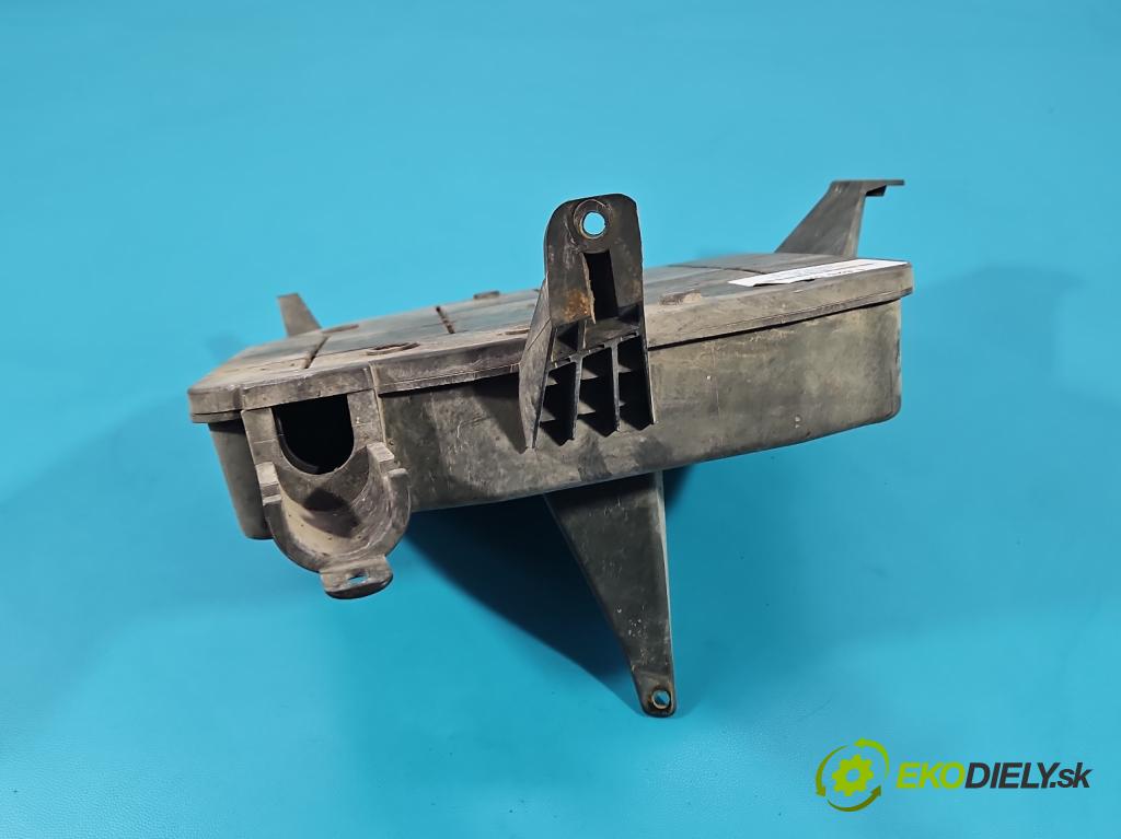Ford Focus Mk2 2004-2011 1.6 tdci 90 HP manual 66 kW 1560 cm3 5- obal 7M51-12A532-BC