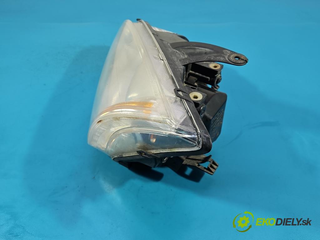Ford Focus Mk2 2004-2011 1.6 tdci 90 HP manual 66 kW 1560 cm3 5- Reflektor: ľavý 4M51-13W030-AF (Kľučka dverí ostatné)
