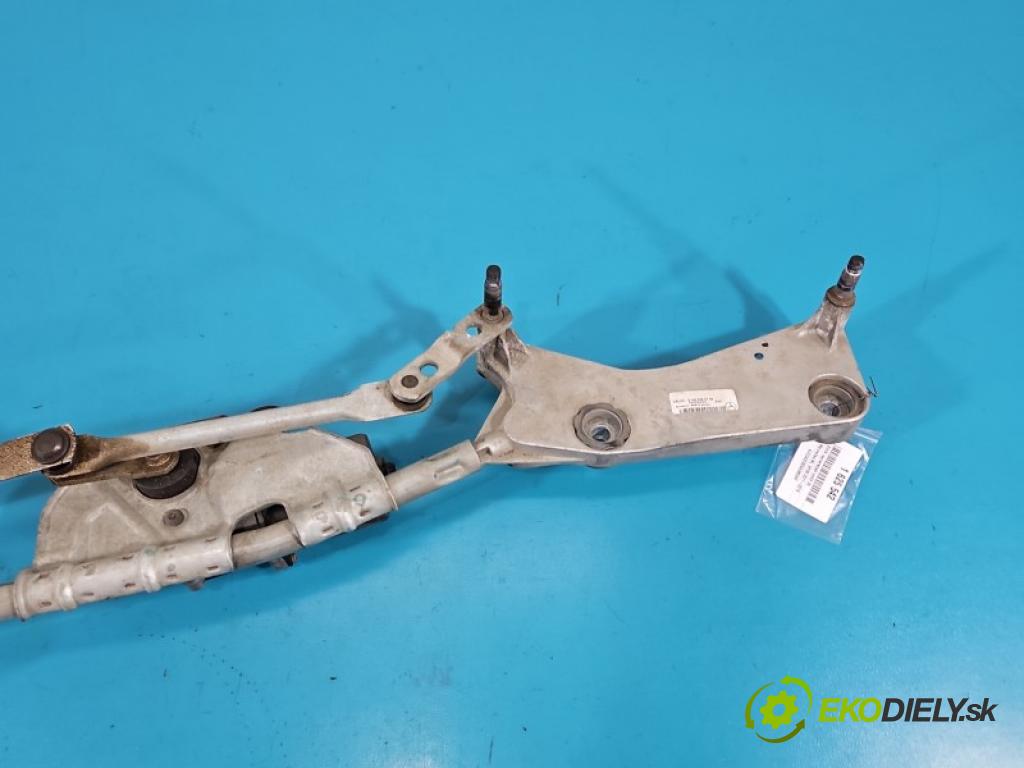 Mercedes ML W166 2011-2015 3.0 CDI 642.826 automatic 189 kW 2987 cm3 5- motor stěračů přední A1668202740