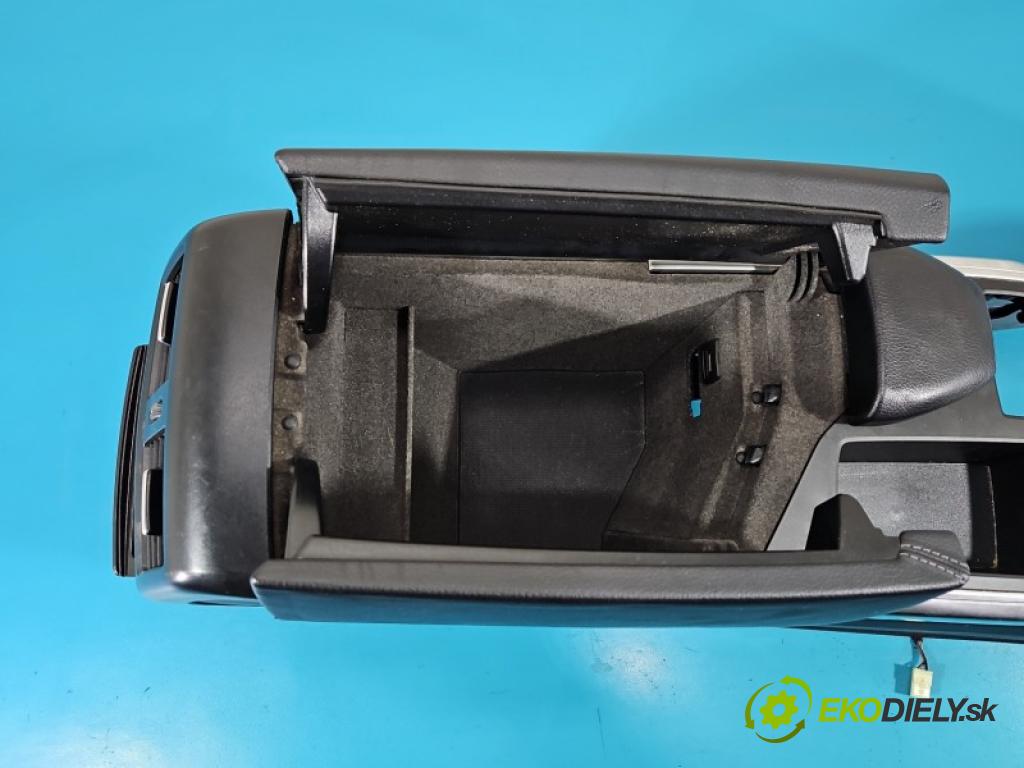 Mercedes ML W166 2011-2015 3.0 CDI 642.826 257HP automatic 189 kW 2987 cm3 5- operadlo 16905526 (Lakťová opierka)