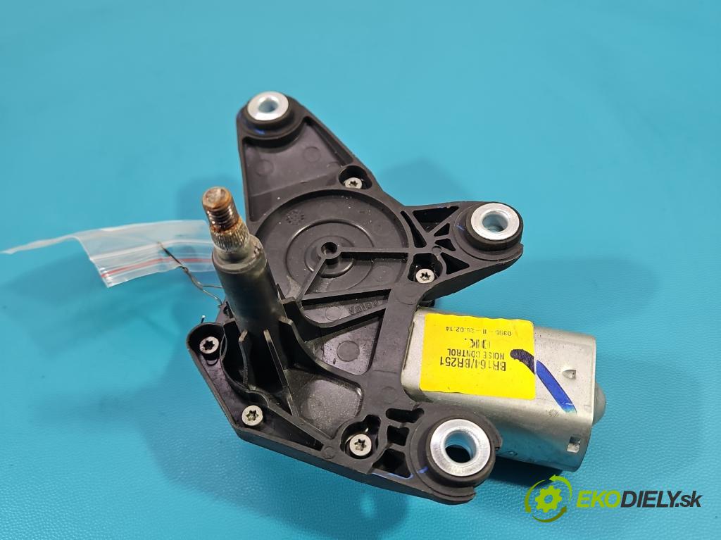 Mercedes ML W166 2011-2015 3.0 CDI 642.826 automatic 189 kW 2987 cm3 5- motor stěrače zadní A2518200042