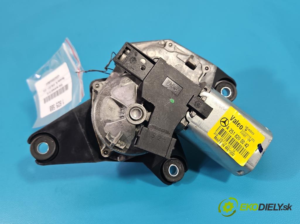 Mercedes ML W166 2011-2015 3.0 CDI 642.826 automatic 189 kW 2987 cm3 5- motor stěrače zadní A2518200042