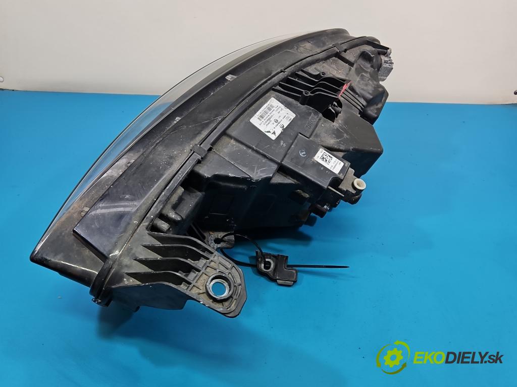 Fiat Tipo II 2015- 1.0 T 100 HP manual 73.3 kW 999 cm3 5- Reflektor: pravý 52198244 (Svetlo predné pravé)