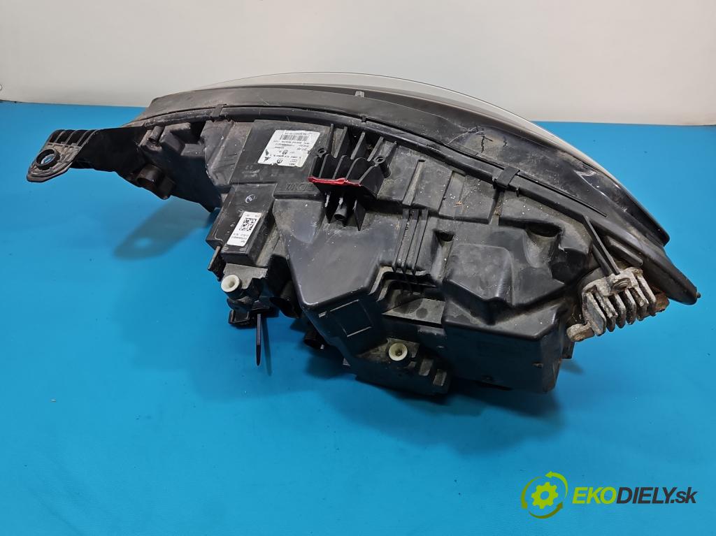 Fiat Tipo II 2015- 1.0 T 100 HP manual 73.3 kW 999 cm3 5- Reflektor: pravý 52198244 (Svetlo predné pravé)