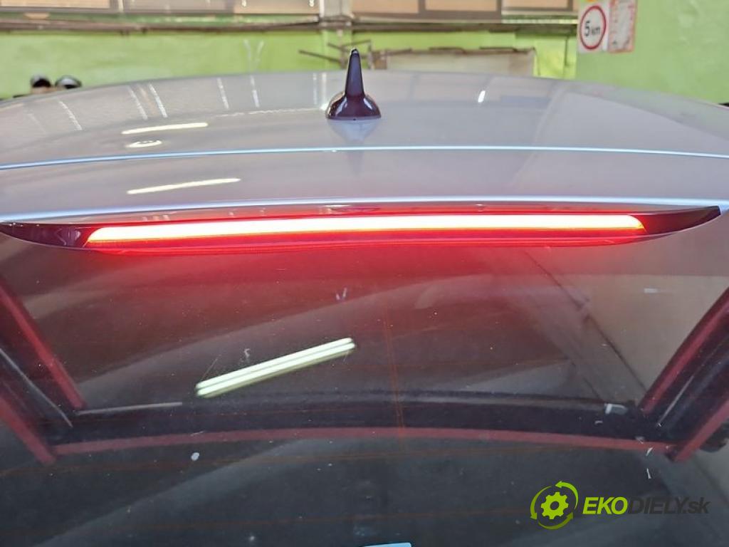 Opel Insignia B 2017-2022 1.5 T 165 hp manual 121 kW 1490 cm3 5- světlo: 39121284
