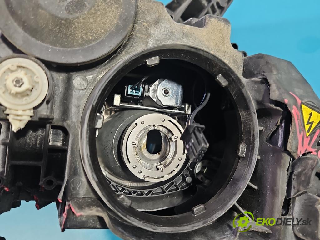 Audi A6 C7 2011-2018 2.0 tdi 190 HP automatic 140 kW 1968 cm3 5- Reflektor: ľavý 4G0941005F (Kľučka dverí ostatné)