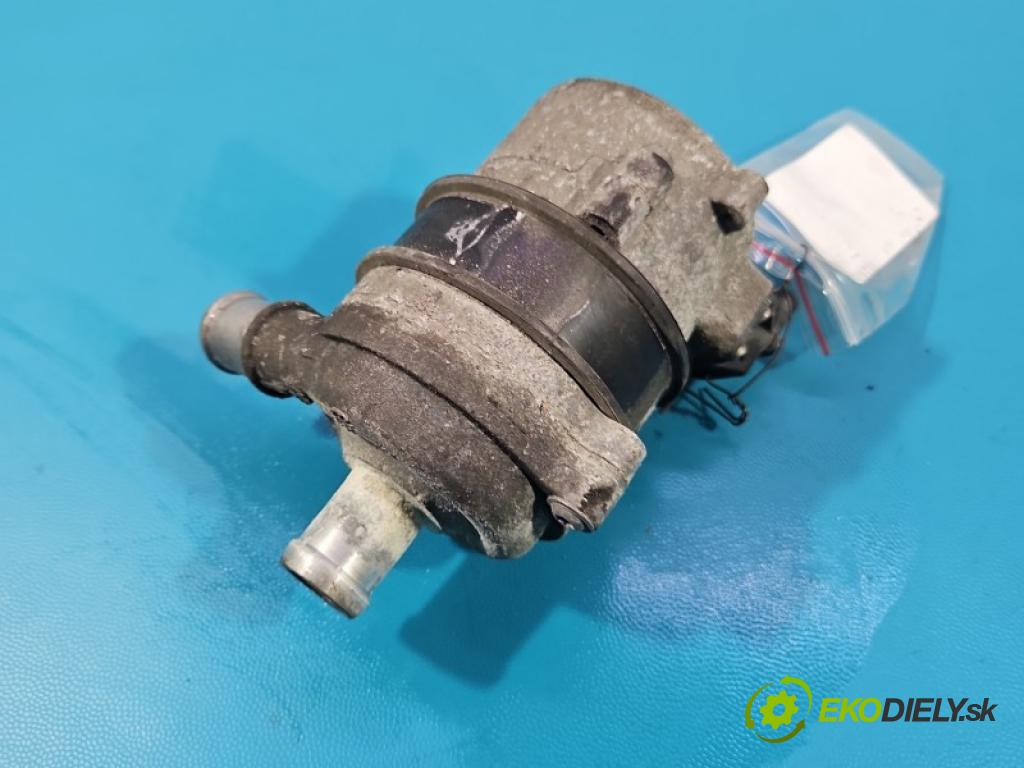 Audi A6 C7 2011-2018 2.0 tdi 190 hp automatic 140 kW 1968 cm3 5- čerpadlo oběh: vody 4H0965567