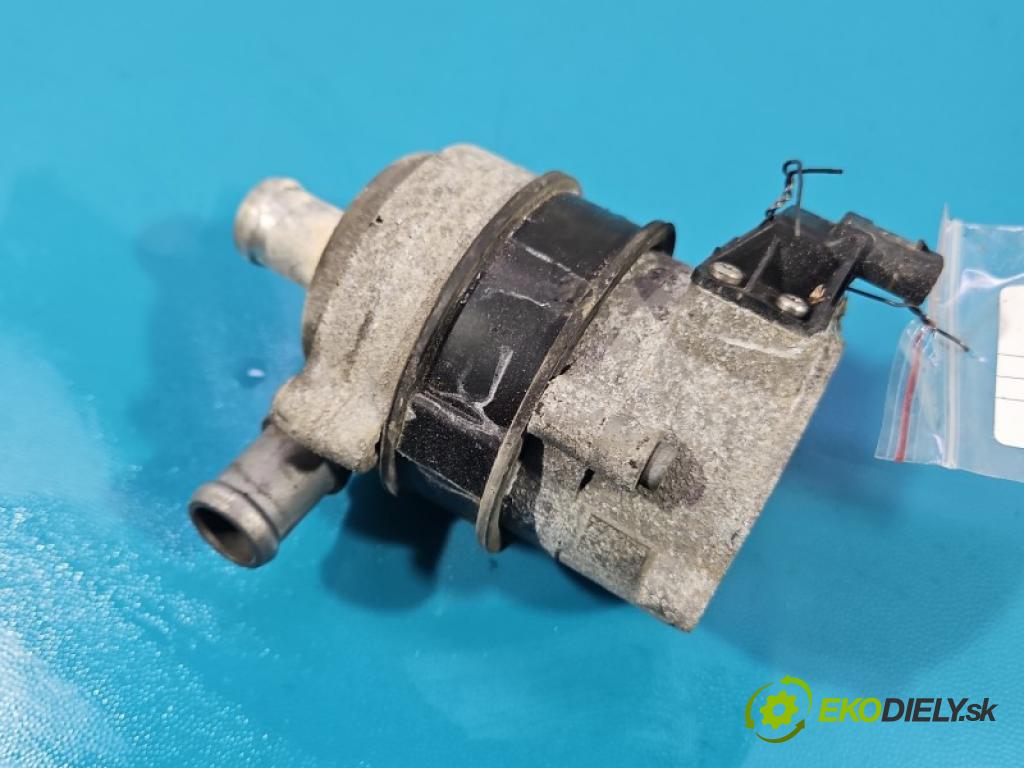 Audi A6 C7 2011-2018 2.0 tdi 190 hp automatic 140 kW 1968 cm3 5- čerpadlo oběh: vody 4H0965567