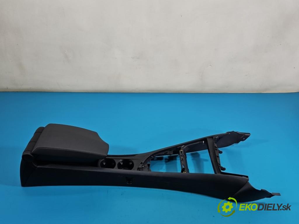Bmw 1 E87 2004-2011 1.6 16V 122 hp manual 90 kW 1599 cm3 5- loketní opěrka 7122228-10 (Loketní opěrka)