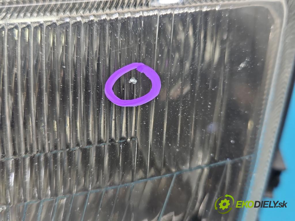 Audi A4 B5 1994-2001 1.9 tdi 110 HP manual 81 kW 1896 cm3 4- Reflektor: ľavý 1307022194 (Kľučka dverí ostatné)