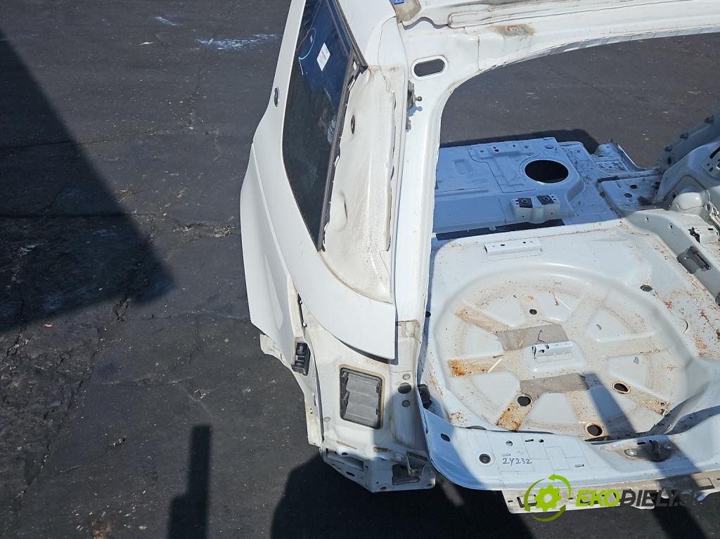 Land rover Discovery Sport 2014-2019 L550 2.0 TD 179KM automatic 132 kW 1999 cm3 5- blatnik zadní levý