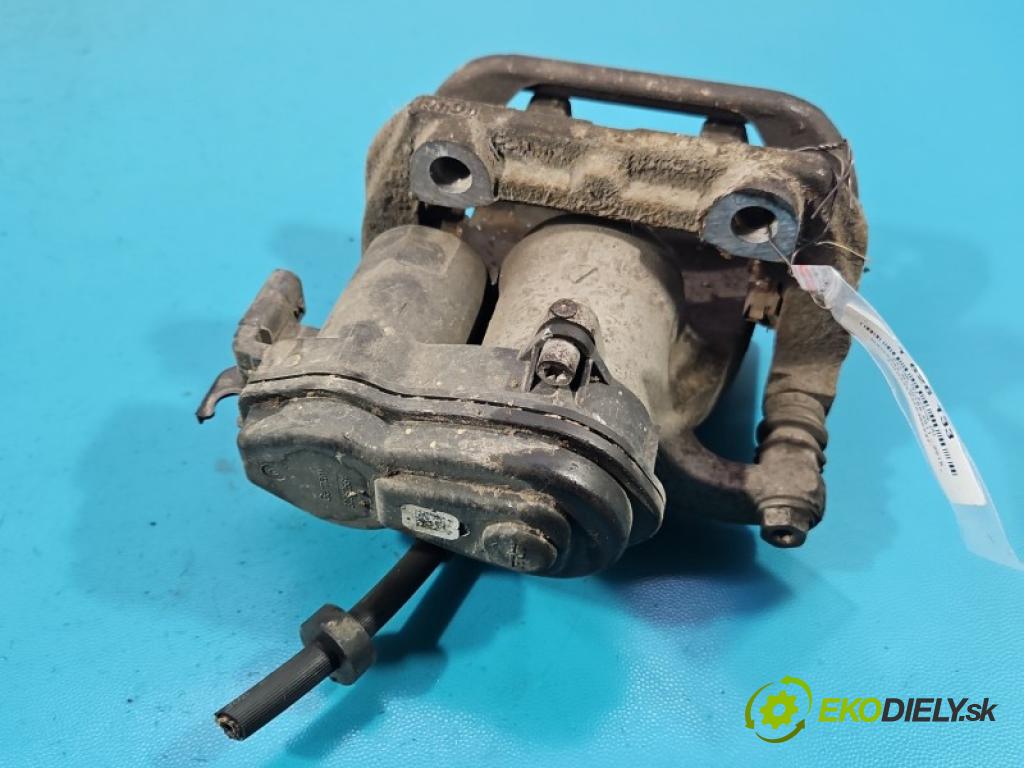 Mercedes ML W166 2011-2015 3.0 CDI 642.826 automatic 189 kW 2987 cm3 5- brzdič zadní pravý  (Klika dveří ostatní)