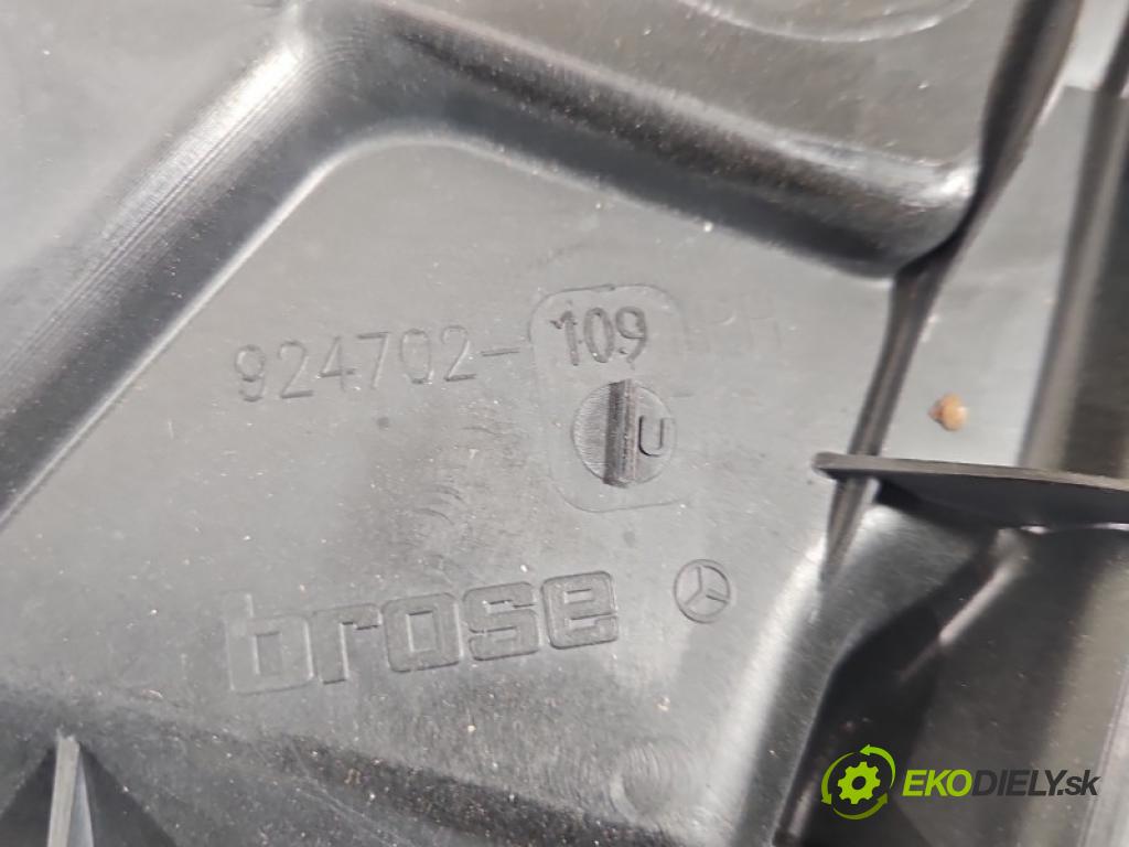 Mercedes ML W166 2011-2015 3.0 CDI 642.826 257HP automatic 189 kW 2987 cm3 5- mechanizmus okna predné pravý A1667200279