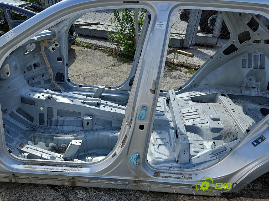 Mercedes ML W166 2011-2015 3.0 CDI 642.826 automatic 189 kW 2987 cm3 5- práh levý  (Karoserie ostatní)