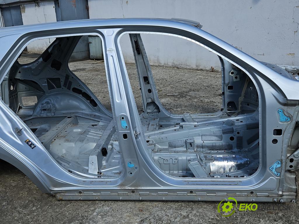 Mercedes ML W166 2011-2015 3.0 CDI 642.826 automatic 189 kW 2987 cm3 5- práh pravý  (Karoserie ostatní)