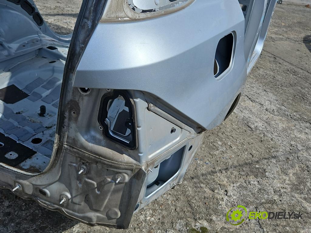 Mercedes ML W166 2011-2015 3.0 CDI 642.826 automatic 189 kW 2987 cm3 5- blatnik zadní pravý